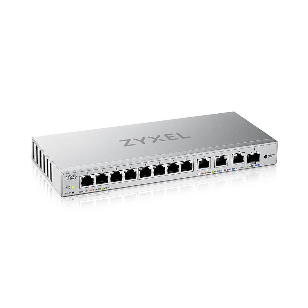 XGS1250-12-ZZ0102F_1.jpg SWITCH XGS1250-12 8P GIGABIT 3P 2,5GBE 1P SFP+ - immagine 1