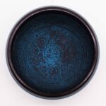 Earth Powder Singing Bowl - Blue Mantra Five Buddha - 16cm - immagine 3