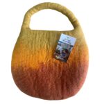 Water Felted Bee Bag - One Handle with Magnet  - Sunrise Orange - immagine 3