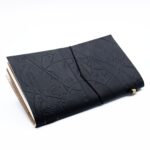 Handmade Leather Journal - My Little Black Book - Black (80 pages) - immagine 2