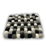 Felt Ball Square Coasters - 10cm Multi Grey colour (set of 4) - immagine 2