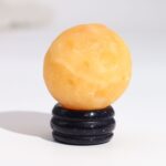 Yellow Jade Planet on a Sola Goldstone Stand - 40mm (30x15mm stand) - immagine 3