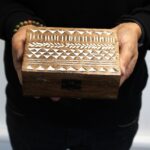 White Washed Wooden Box - 6x4 Aztec Design - immagine 2