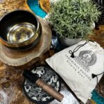 Hand Beaten & Engraved Singing Bowl Gift Set - 14cm - Teachings Buddha - immagine 3