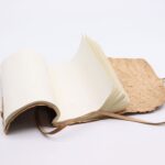 Rolled Leather Travel Notebook - 96 pages - Natural  21x15cm - immagine 3