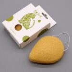 Teardrop Konjac Sponge - Turmeric - Anti-wrinkle - immagine 3