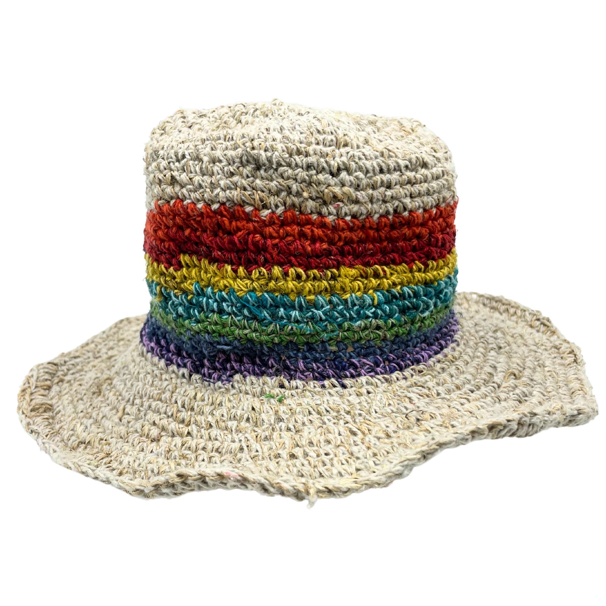bG9jYWw6Ly9tZWRpYS8xSi9DQy82MFIzMEMxRzZXUjNDQzFKLzA4MWEzY2ZkLmpwZWc.jpg Hand-Knited Hemp & Cotton Boho Festival Hat - Rainbow - immagine 1