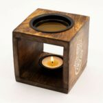 Square Mango Wood Oil Burner  - Hamsa - immagine 3