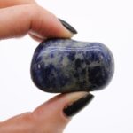 Bag of 6 Large African Tumble Stones - Sodalite - Pure Blue - immagine 2