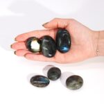 Madagascar Labradorite Palm Stones (approx 17-40gms 35-50mm) - immagine 3