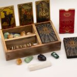Three Section Tarot Box with Card Holder - immagine 3