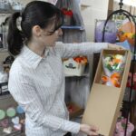 Boxed Hand Soap Flower Bouquet - Orange - immagine 4