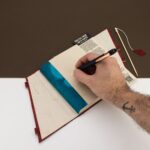 Lokta Bold Floral Bamboo Lock Notebook – Medium (15x12cm) – 45 Leaves – Ruby - immagine 5