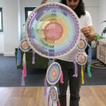 Large Dreamcatcher (55cm) - Pastel Rainbow - immagine 3