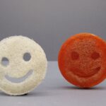 Happy Scrub Soap - Coconut - immagine 2