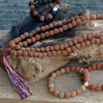 108 Rudraksha Mala - Natural - immagine 5