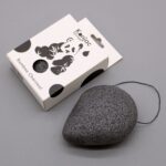 Teardrop Konjac Sponge - Bamboo Charcoal - Anti-bacterial - immagine 2