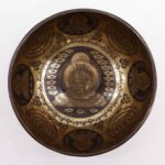 Tibetan Healing Engraved Bowl - 21cm - 5 Buddhas - immagine 3