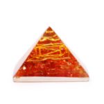 Sm Orgonite Pyramid 25mm Gemchips and Copper - immagine 2