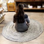 Round Jute and Recycle Denim Rug - 150 cm - immagine 5