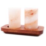 Set of 2 Himalayan Salt Shot Glasses & Wood Serving Stand - immagine 2