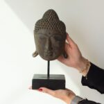 Large Serenity Buddha Head on Stand  - Grey - immagine 3