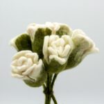 6x Felt Flowers - White Roses - immagine 3