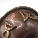 Antique Copper Ritual Bowl with Triple Moon 8x4cm - immagine 2